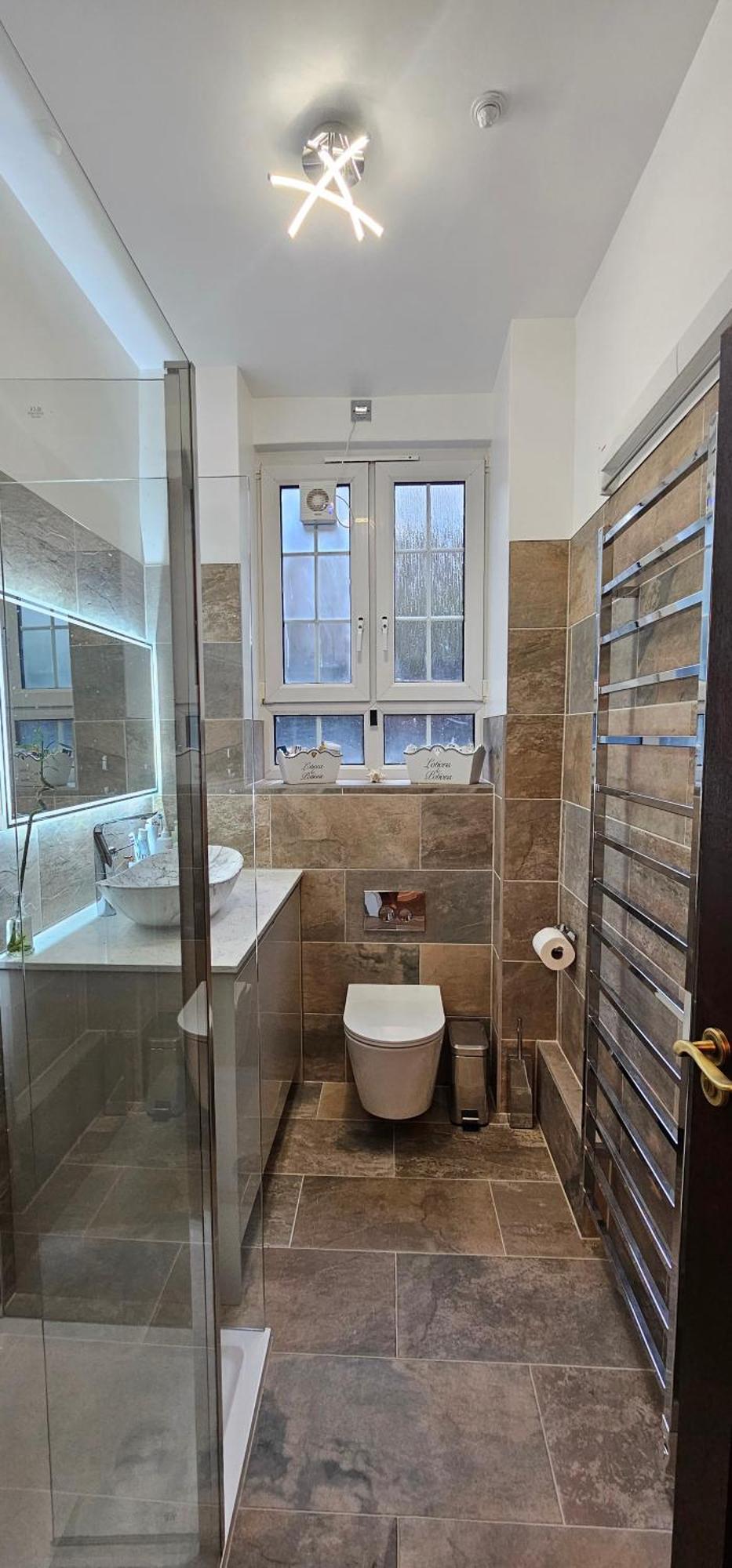 Tower Bridge Spacious King Bedroom With Extra Large Windows London Exterior photo
